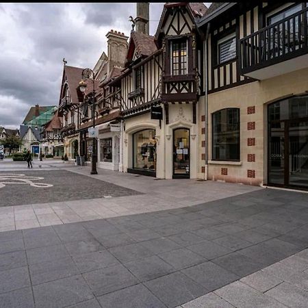 Deauville : Magnifique Studio En Face Du Casino ! Exterior foto
