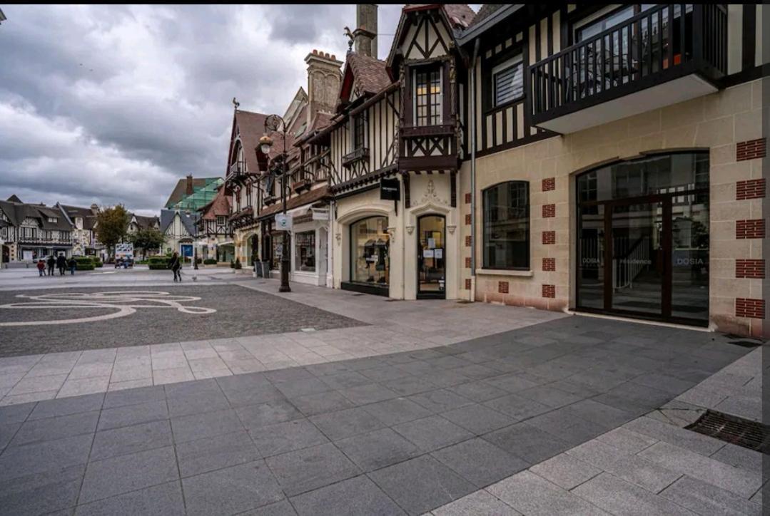 Deauville : Magnifique Studio En Face Du Casino ! Exterior foto